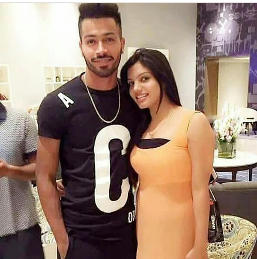 Romantic Hardik pandaya and his girlfriend Photograph by Rohit Kushwaha -  Fine Art America