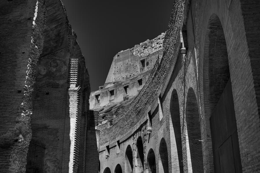 Rome - The Colosseum 001 BW Photograph by Lance Vaughn
