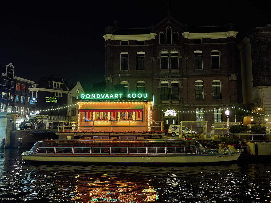 Rondvaart koou. Amsterdam night Photograph by Jouko Lehto