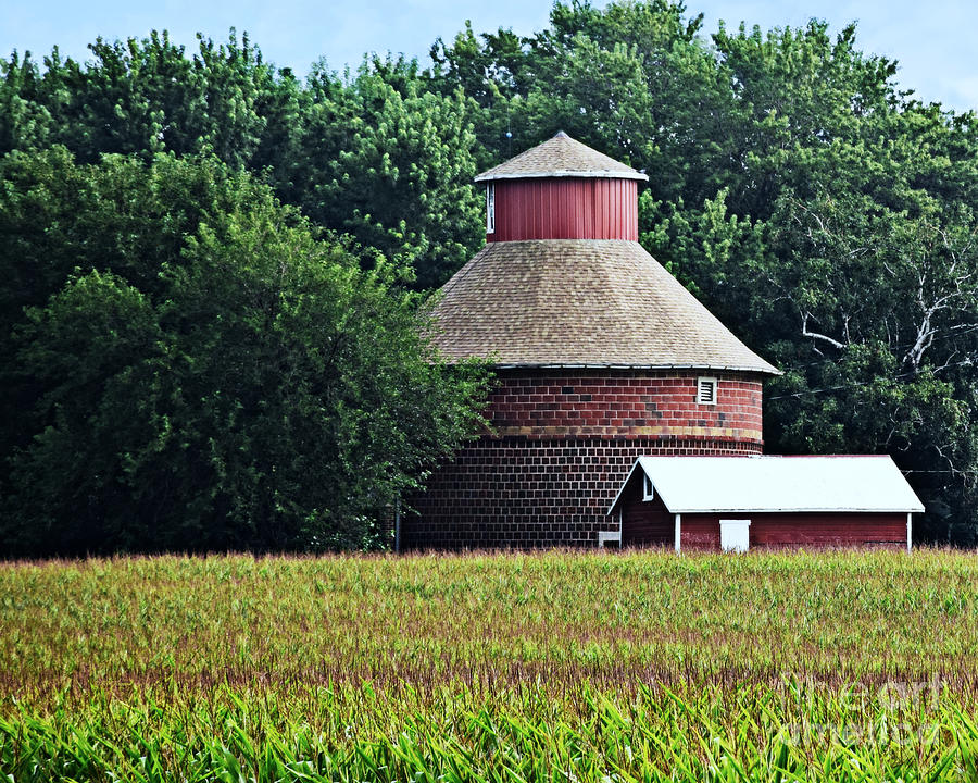 Round Corn Crib Photograph by Kathy M Krause