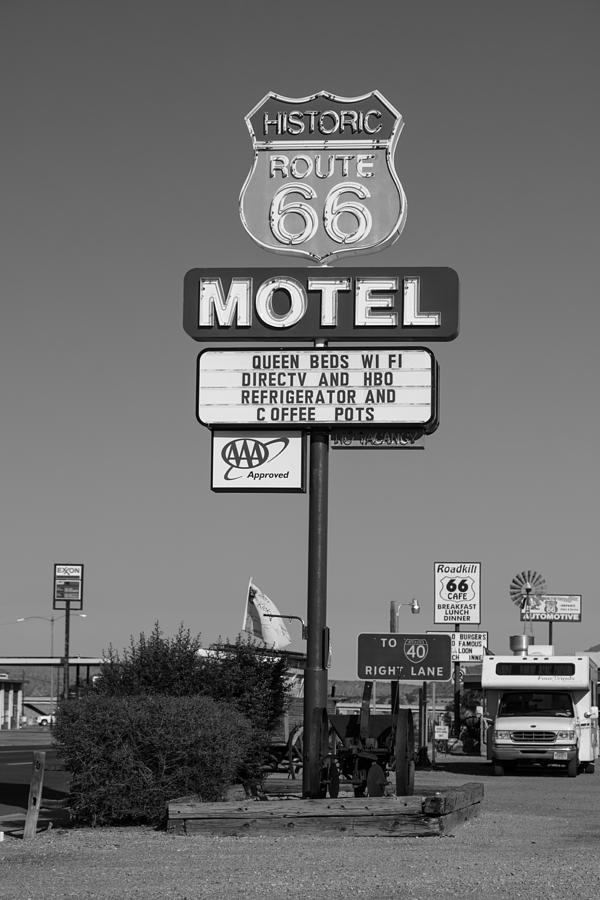 Route 66 Motel  Photograph by John McGraw