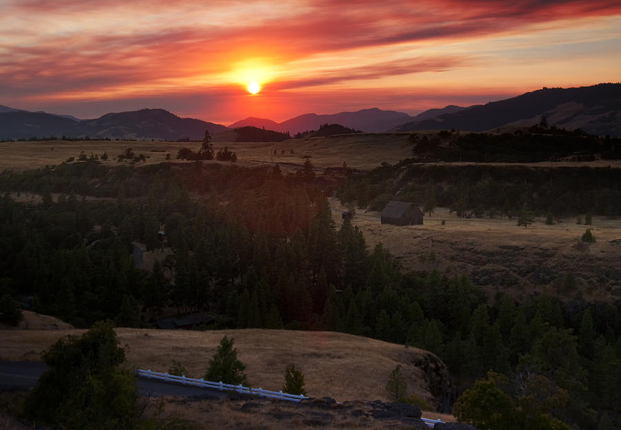 Rowena Sunset Photograph by Jon Ares