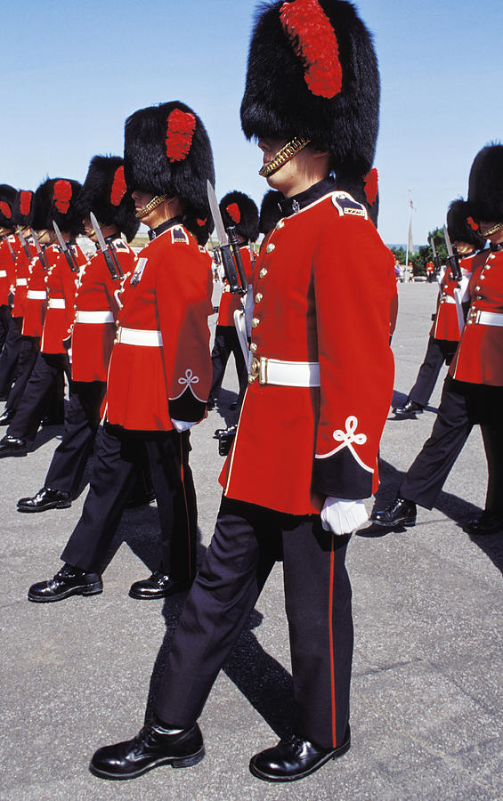 Royal guard. Королевская гвардия (Royal Guards). Гвардейцы. Гвардейцы Великобритании. Форма Гвардейцев.