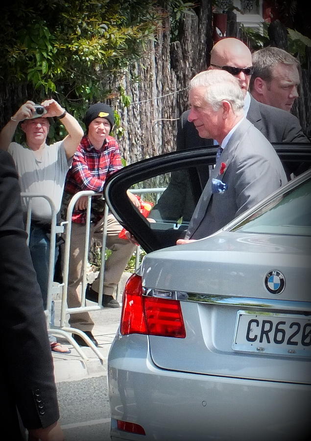 Royal Tour Of New Zealand Photograph by Guy Pettingell