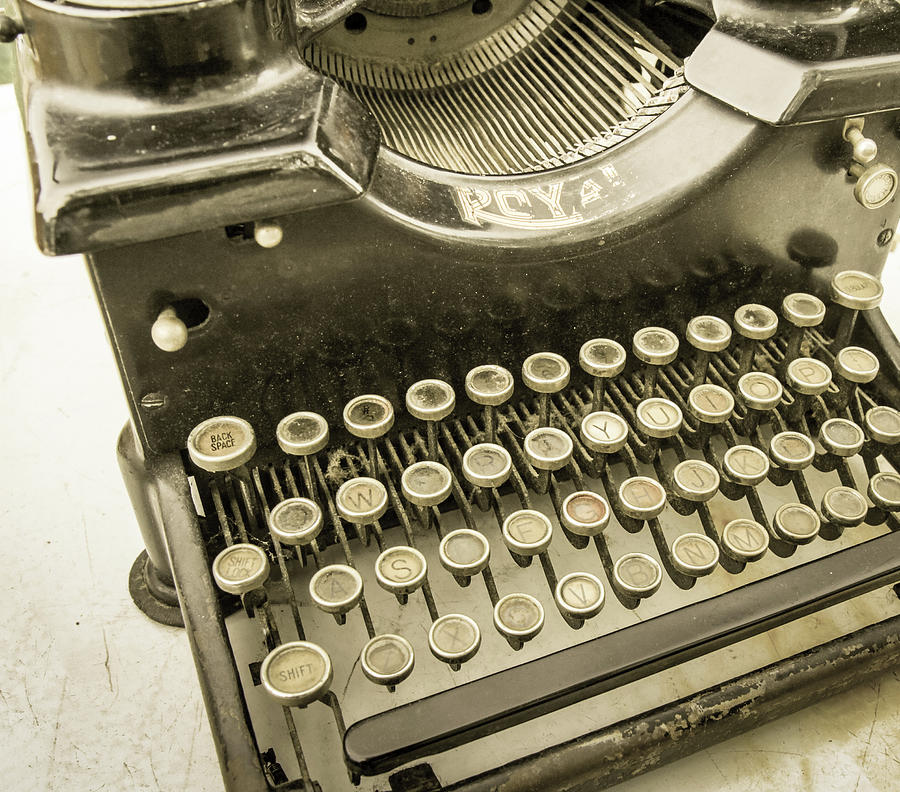 Royal typewriter Photograph by Nick Mares