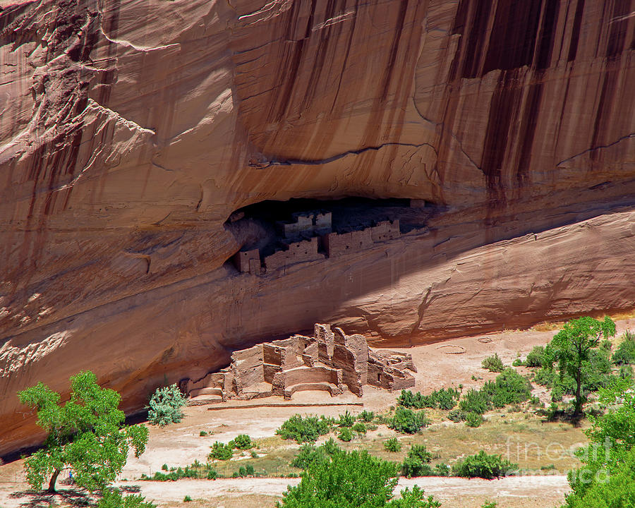 Ruins of Canyon De Chelly Photograph by Stephen Whalen