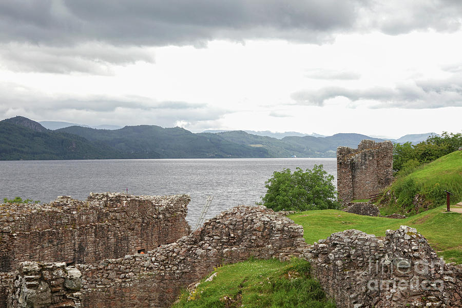 Ruins of Urquhart castle Photograph by Patricia Hofmeester