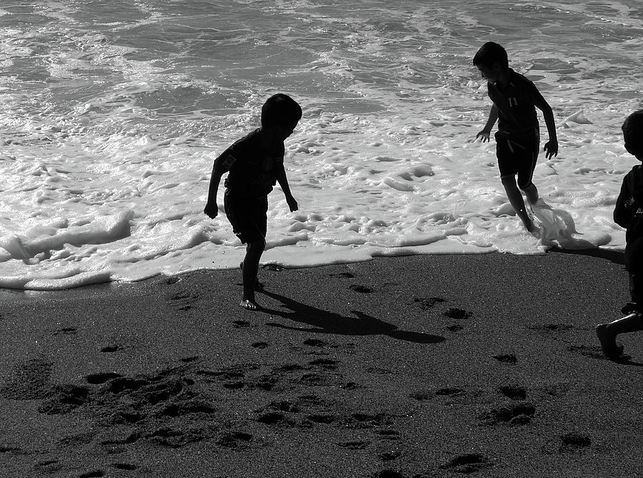 Running from Ocean Photograph by Tianxin Zheng | Fine Art America