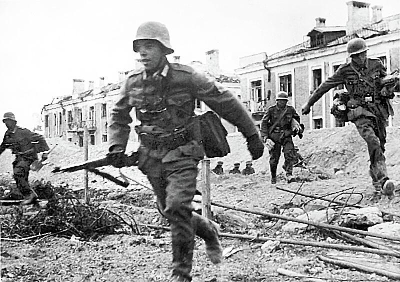 Running Nazi Troops Stalingrad 1942 Photograph By David Lee Guss