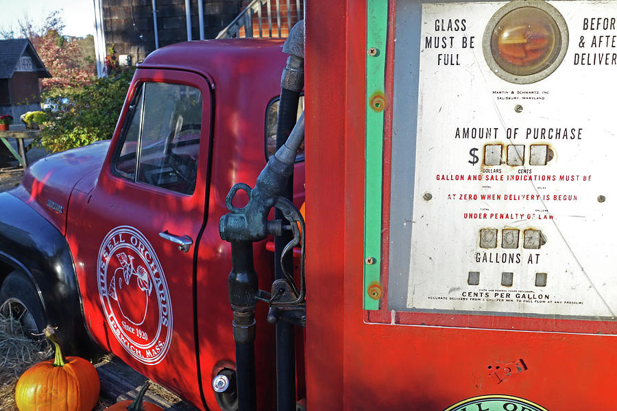 Russel Farms 1951 Ford F100 Gas Pump Photograph by Toby McGuire