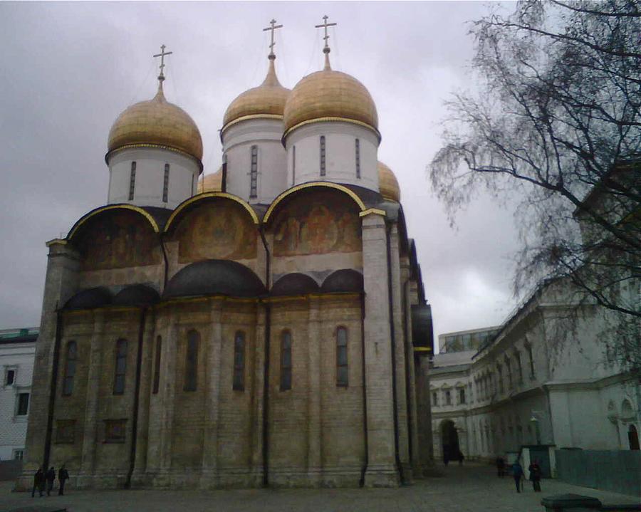 Moscow Photograph - Russia Moscow City Kremlin Cathedral 01 by Yvonne Ayoub