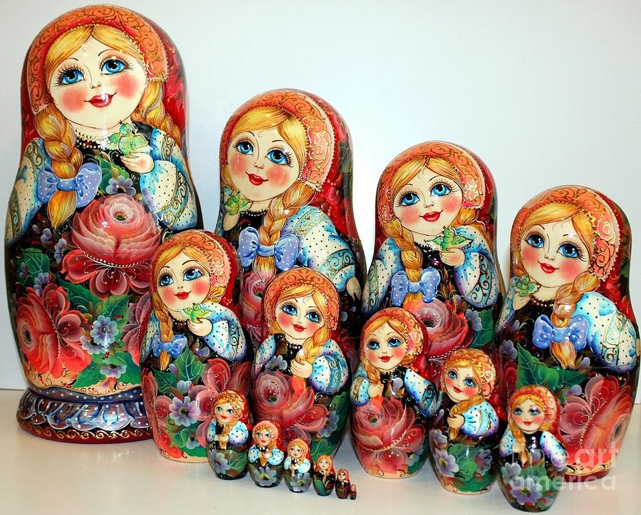 Russian Beauty Sculpture by Viktoriya Sirris