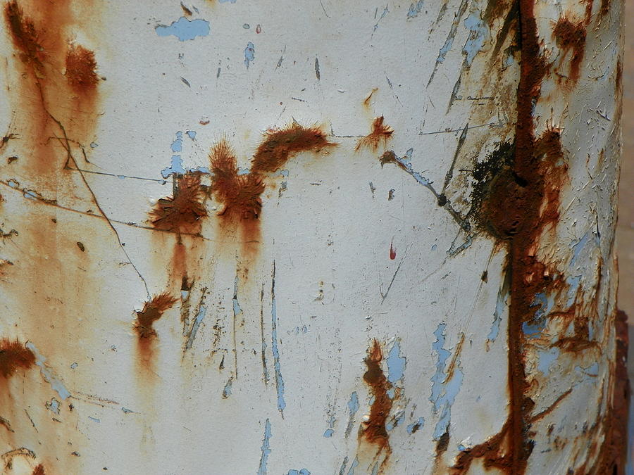 Abstract Photograph - Rust 24 by Bernie Smolnik