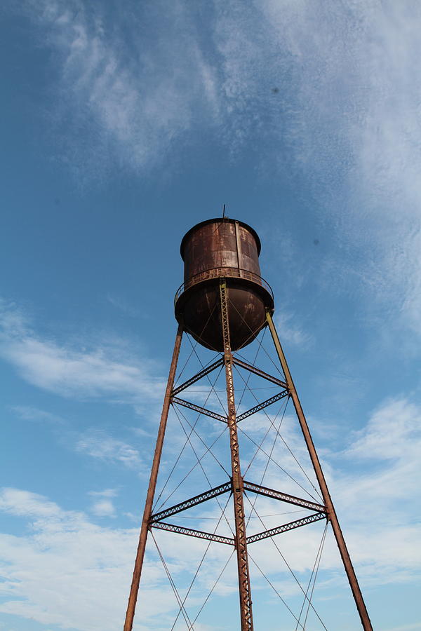 Water Tower Photograph - Rusted Water Tower by Karen Ruhl