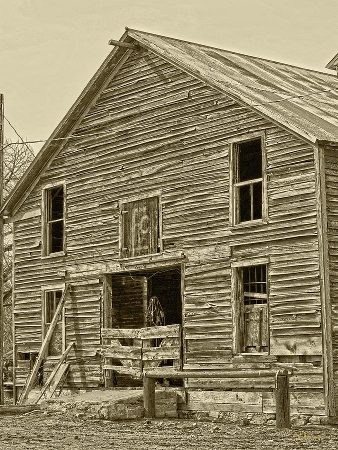 Rustic Barn of Old Photograph by Amanda Smith
