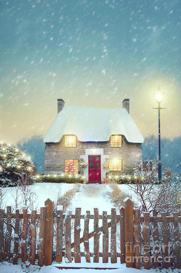 Rustic Cottage In Snow At Christmas Photograph by Lee Avison