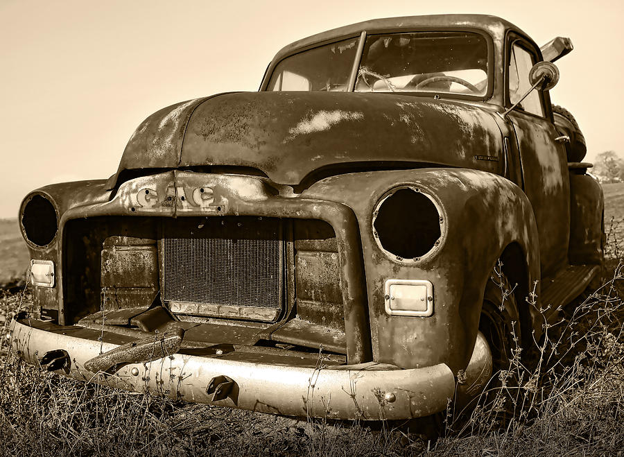 Rusty But Trusty Old GMC Pickup Photograph by Gordon Dean II