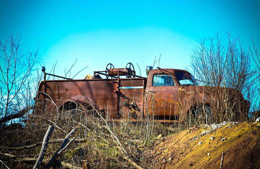 Rusty Photograph by Daniel Houghton