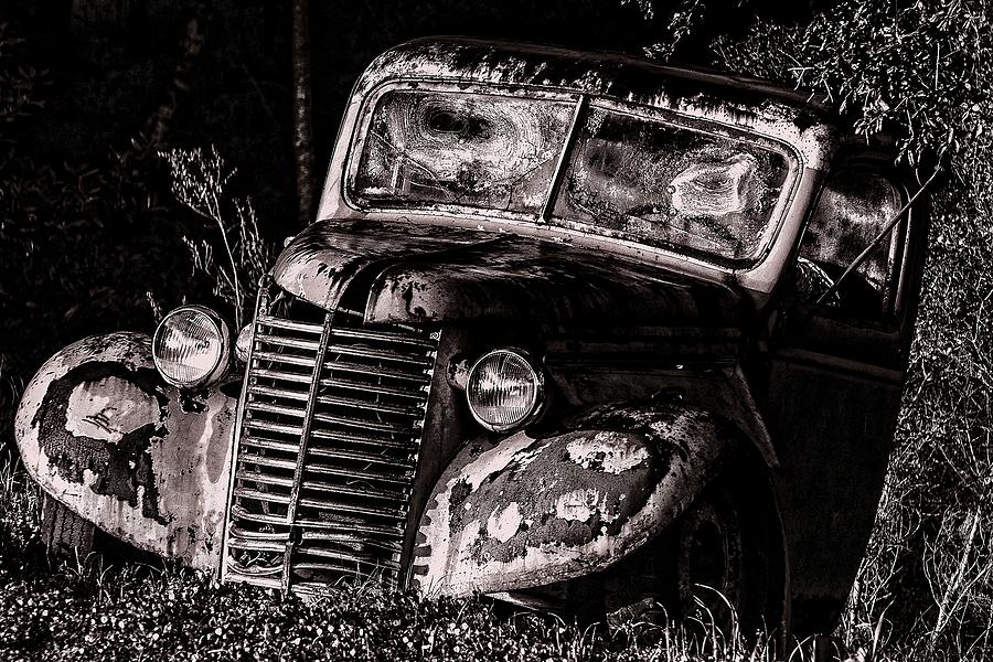 Rusty Truck Photograph by Thomas Gartner - Fine Art America