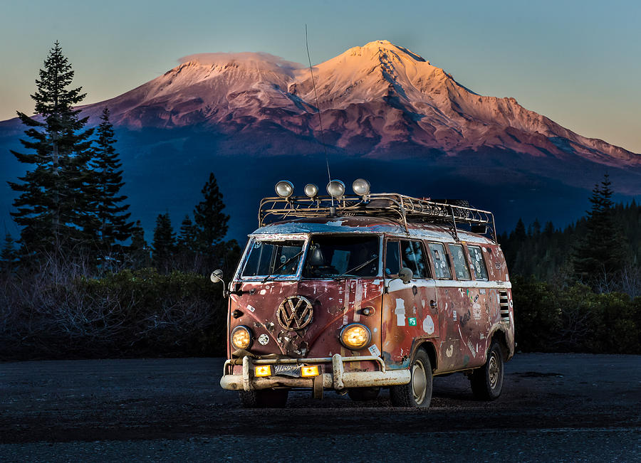 Rustybus and Mount Shasta at Dusk Photograph by Richard Kimbrough