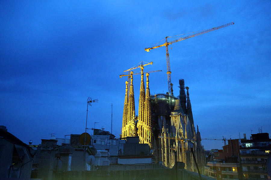 Sagrada Familia at Dusk Photograph by Peg Owens - Fine Art America