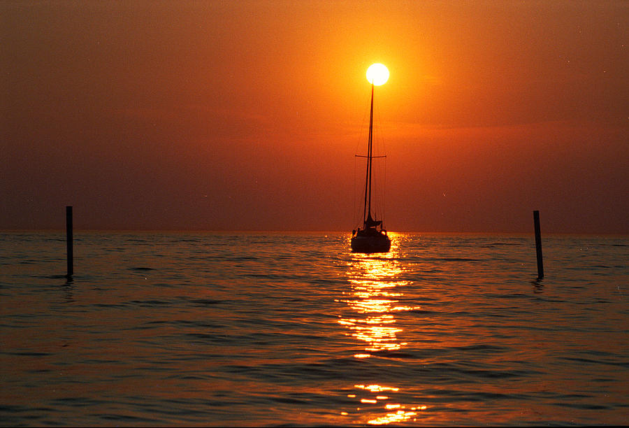 Sailing Into the Sunset Photograph by Rein Nomm