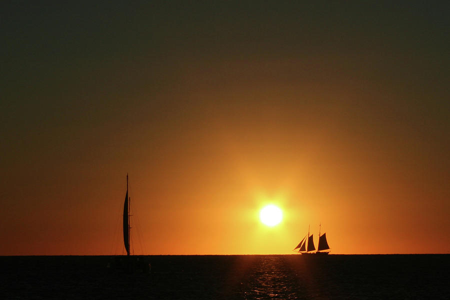 Sailing Into the Sunset Photograph by Rob Narwid