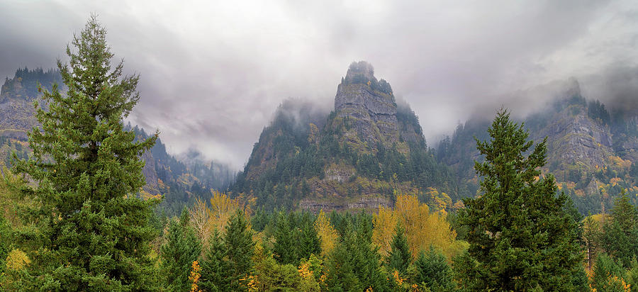 Saint Peters Dome at Columbia River Gorge Photograph by David Gn