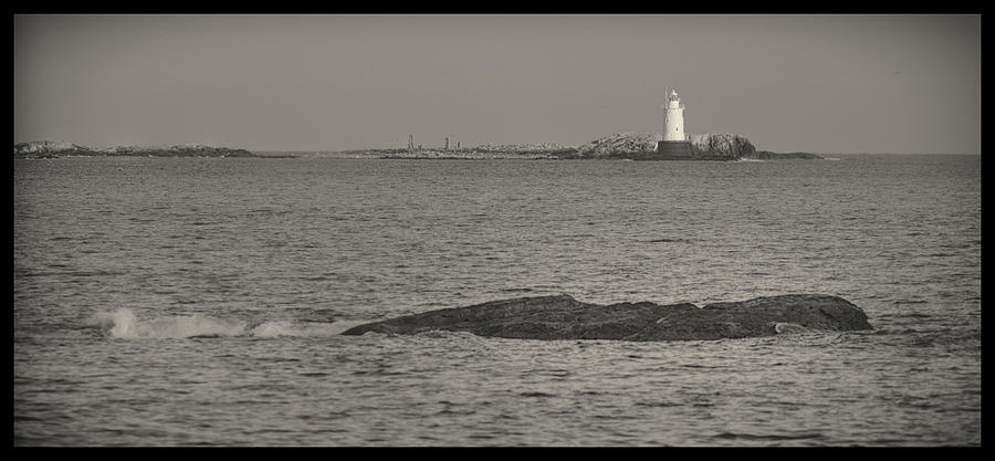 Sakonnet Lighthouse Photograph By Gary Detonnancourt Fine Art America 3884