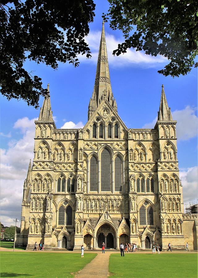 Salisbury Cathedral 1215 Salisbury Wiltshire UK Photograph by Alan Carter