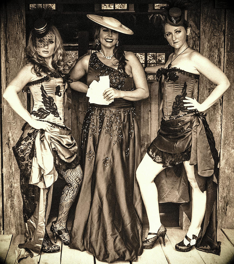 Saloon Girl Photography