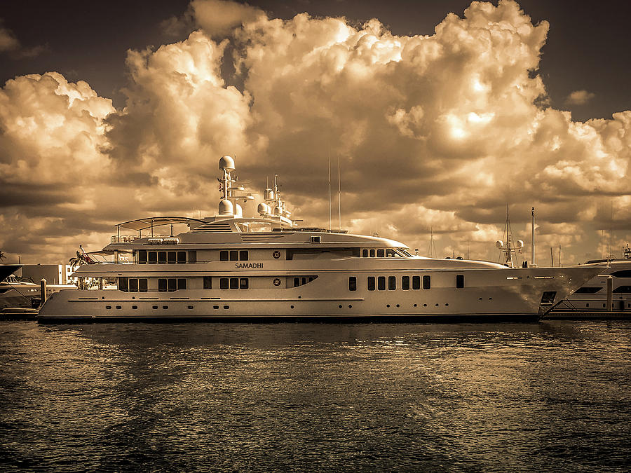 samadhi motor yacht