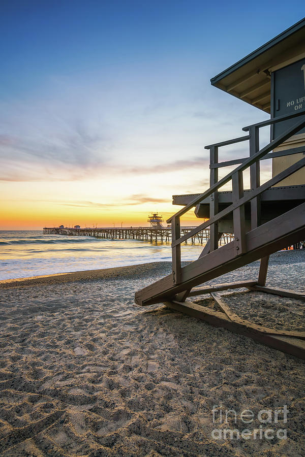 San Clemente Lifeguard Tower 1 and Pier Sunset Photo Photograph by Paul Velgos