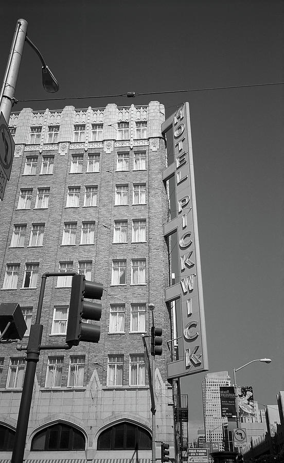 San Francisco Hotel Pickwick 2007 BW Photograph by Frank Romeo