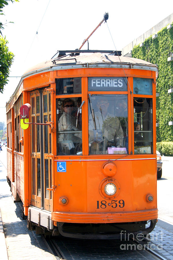 San Francisco trolley Photograph by Thomas Marchessault
