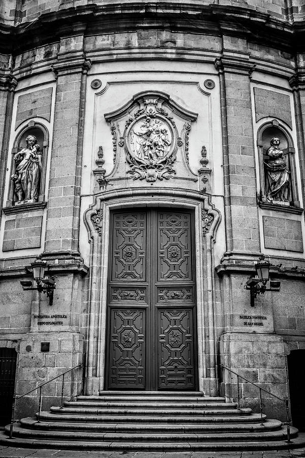Miguel Photograph - San Miguel Portal Madrid Spain BW by Joan Carroll