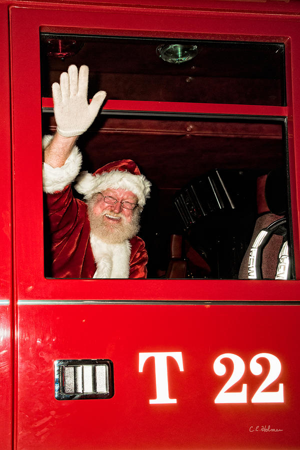 Santa Clause Arrives Photograph by Christopher Holmes