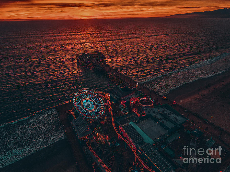 Santa Monica Pier Sunset Photograph by Art K