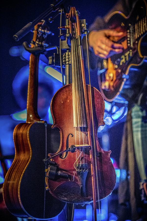 Sara Watkinss fiddle Photograph by Mark Peavy