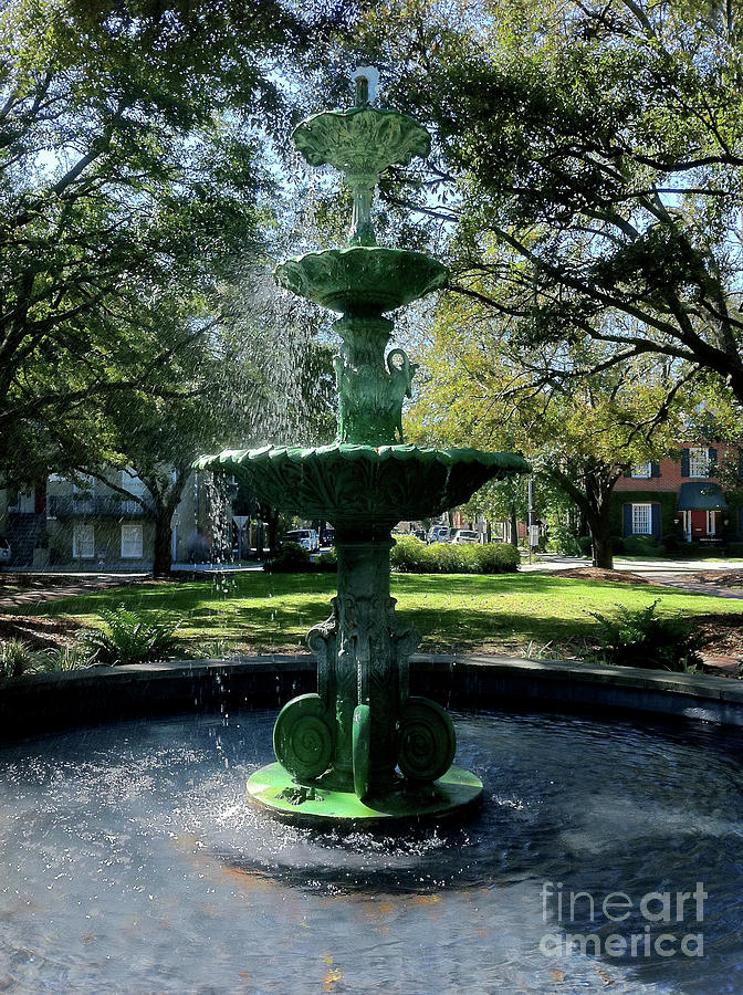 Fountain Photograph - Savannah Splash by Carol Groenen