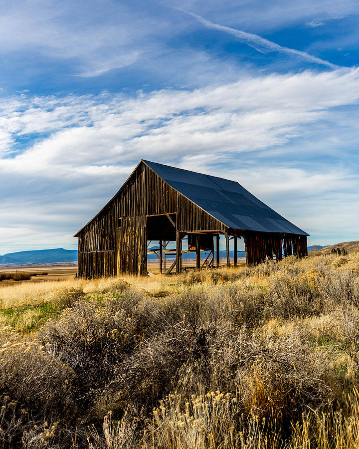 Scenic Barn Photograph by Michael Parks - Pixels