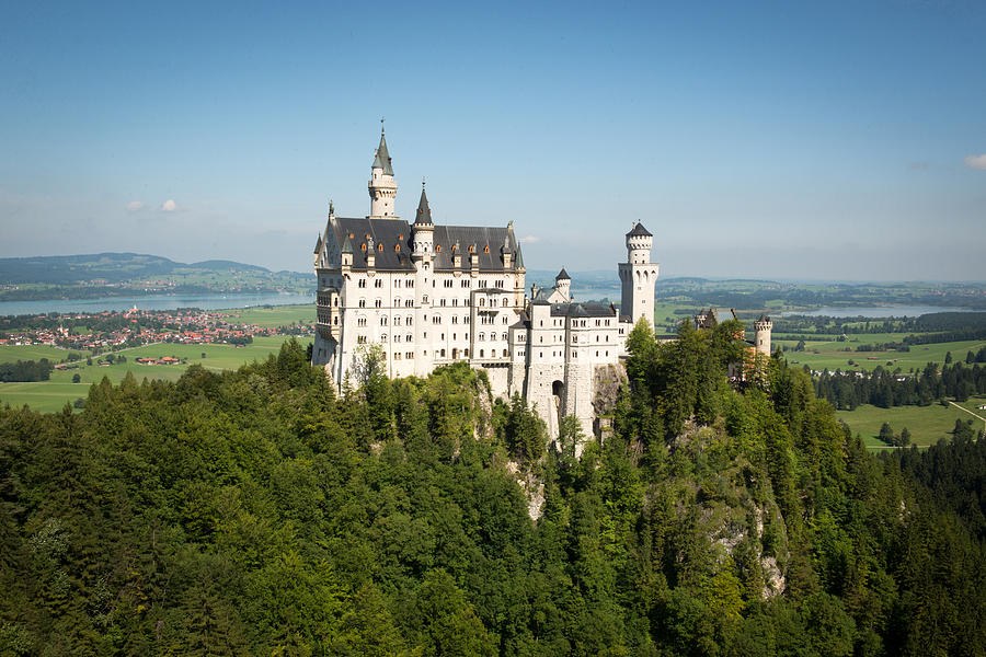 Schloss Neuschwanstein 2 Photograph by Amanda De Vos - Fine Art America