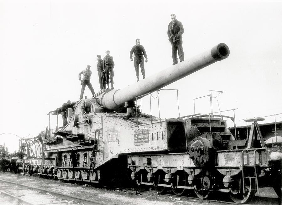 Firing the 80 cm Railway Gun 'Schwerer Gustav', 1930s