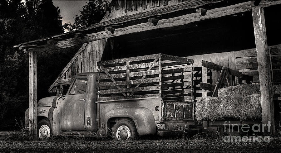Scotopic Vision 5 The Barn Photograph By Pete Hellmann