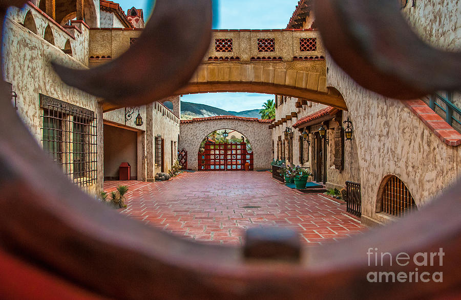 Peephole Photograph - Scottys Courtyard by Stephen Whalen