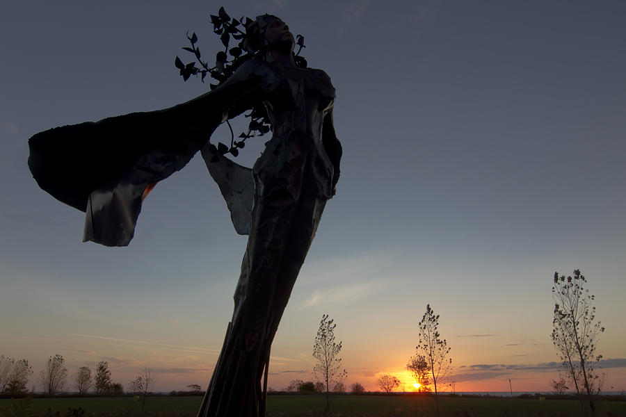 Sculpture At Sunrise Photograph by Sven Brogren