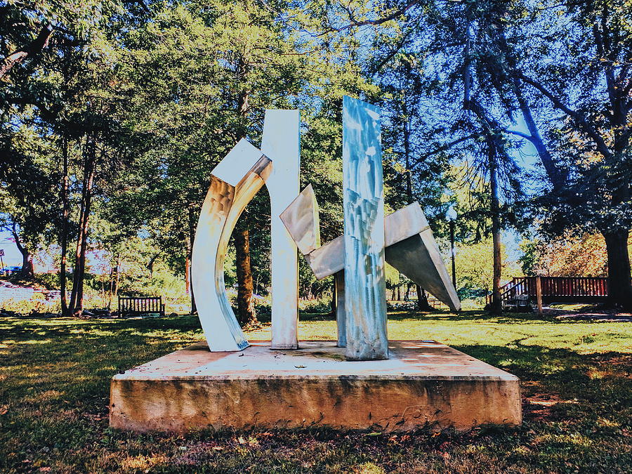 Abstract Photograph - Sculpture in the Park by Paul Kercher