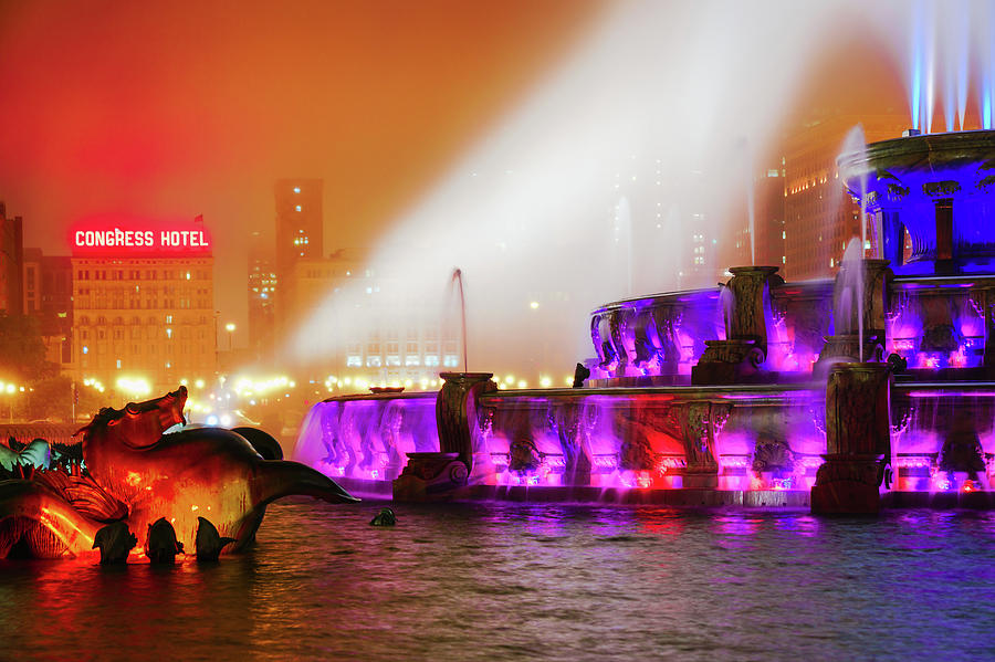 Chicago Cubs Photograph - Seahorse In The Fog - Buckingham Fountain - Chicago by Scott Campbell