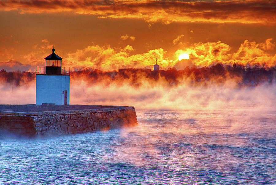 Seasmoke at Salem Lighthouse Photograph by Jeff Folger