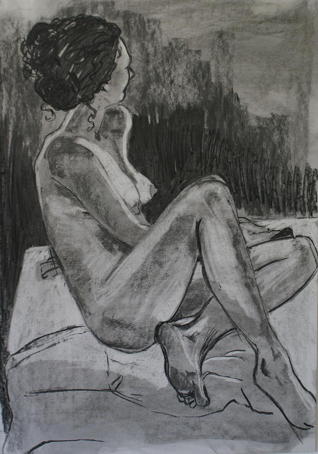 Nude Drawing - Seated female model by Joanne Claxton